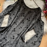 Блуза на звездички Н&М, снимка 2 - Блузи с дълъг ръкав и пуловери - 39526656