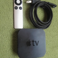 Apple tv 2, снимка 1 - Плейъри, домашно кино, прожектори - 36550027