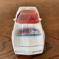 Метална количка Revell Chevrolet Corvette ZR-1 в мащаб 1/24, снимка 5 - Колекции - 39886074