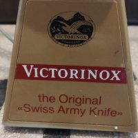 РЕДКАЖ Реклама за Витрини Гигантски рекламен нож ножка ножче Victorinox 1970 година  , снимка 6 - Антикварни и старинни предмети - 44114863