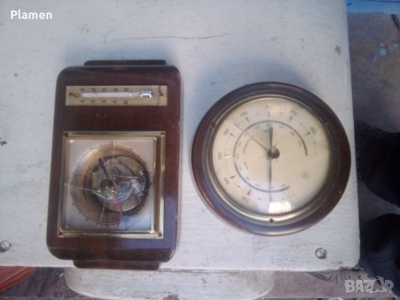 Два стари барометри със счупени стъкла, снимка 1