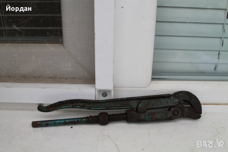 Немски водопроводен ключ Дако, снимка 1