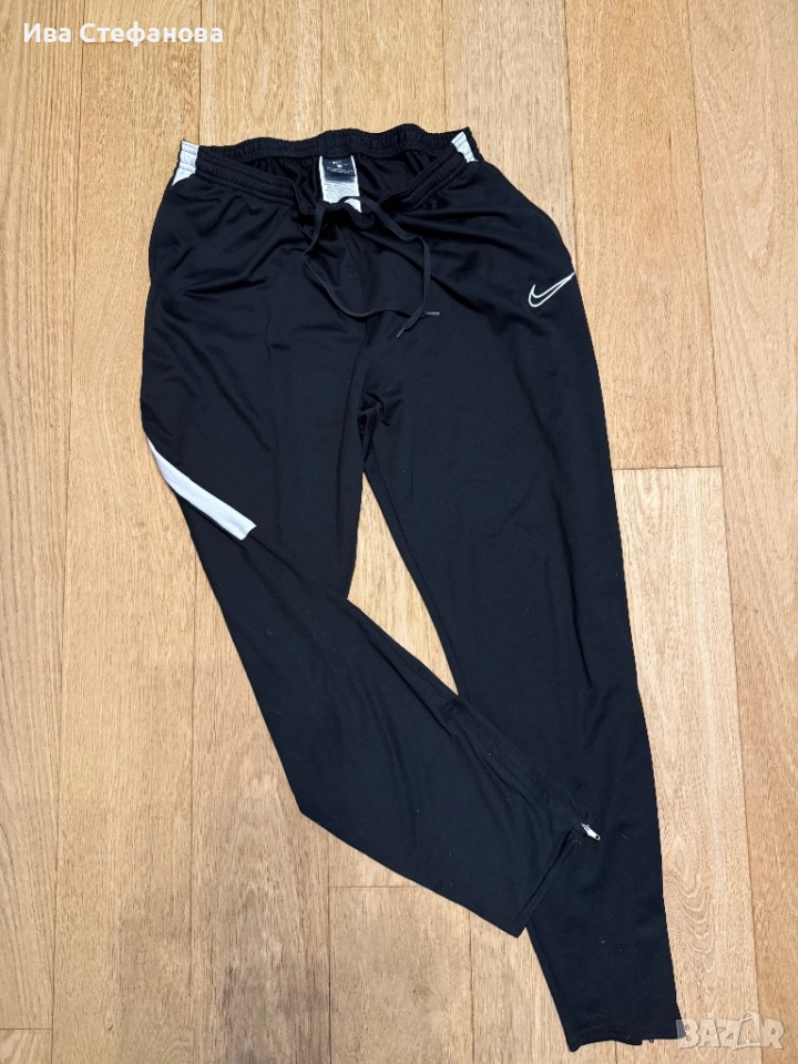 Нов спортен 100% оригинален дамски черен панталон долнище Nike nike Найк . , снимка 1