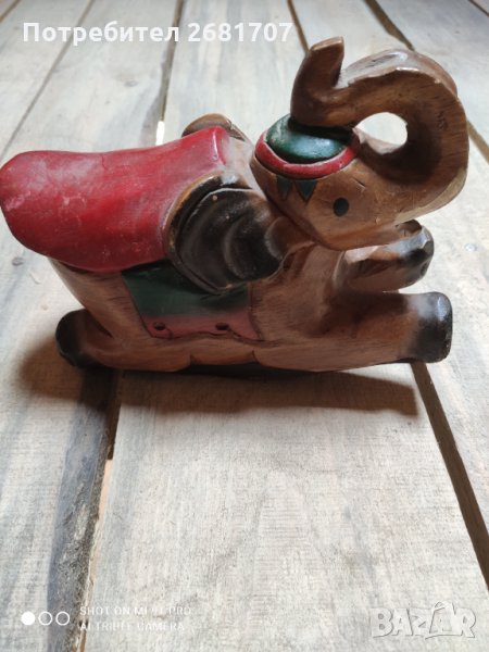 Красива дървена фигурка, снимка 1