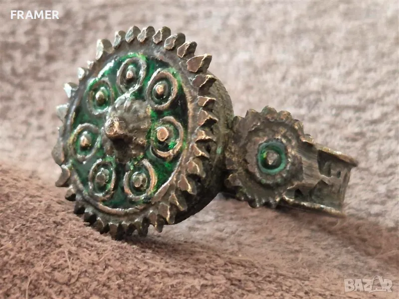 19 век Възрожденски сребърен с емайл пръстен пафта пафти, снимка 1