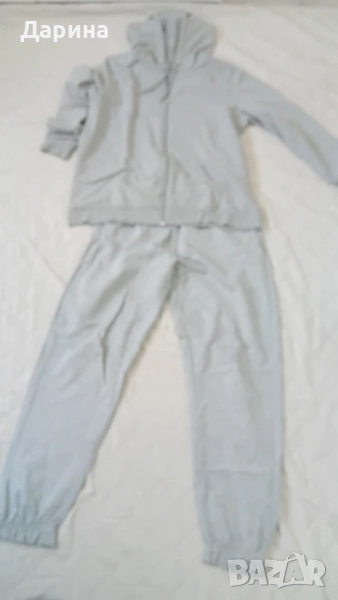 Дамски екип, снимка 1