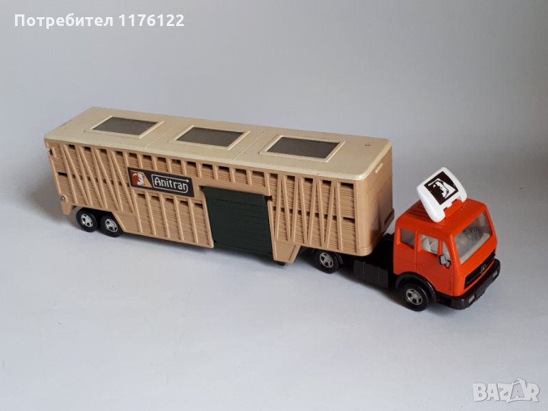 Matchbox SuperKings Mercedes Мерцедес Cattle Transporter Камион, снимка 1