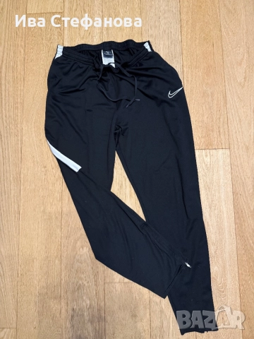 Мъжки спортен 100% оригинален  черен панталон долнище Nike nike Найк, снимка 2 - Спортни дрехи, екипи - 52778111