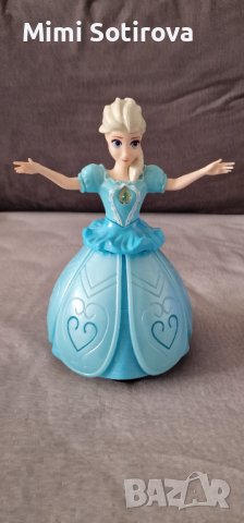 Танцуваща кукла Елза 