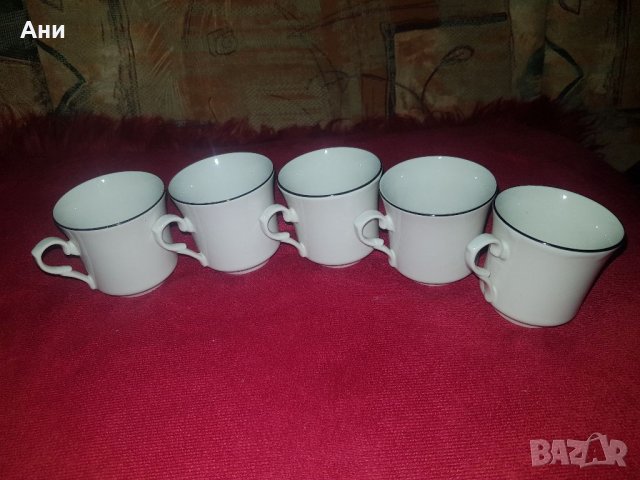 Български порцеланови чашки, снимка 2 - Други ценни предмети - 37529117
