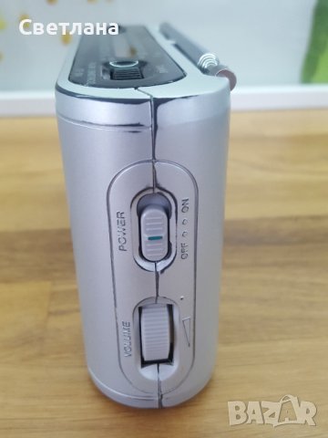 Компактно преносимо радио Sony icf-304, снимка 5 - Радиокасетофони, транзистори - 37495932