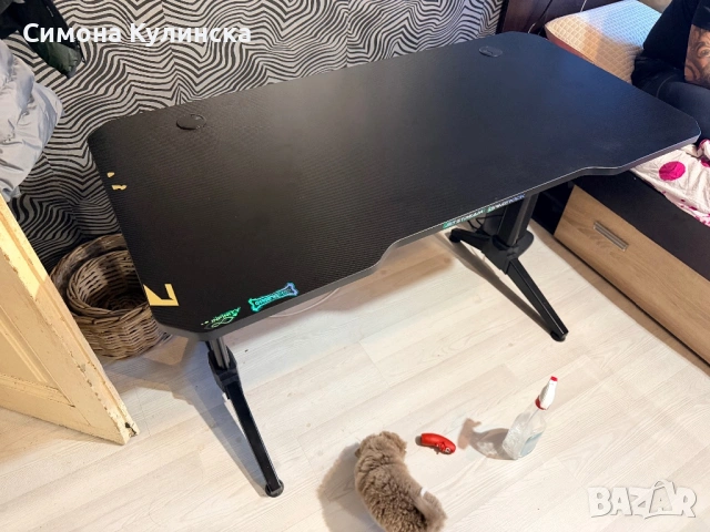 Геймърско бюро, снимка 2 - Бюра - 53528459