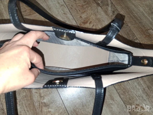 Дамска чанта от естествена кожа, снимка 4 - Чанти - 50593307