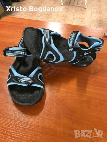 Сандали ,,NIKE” номер 36,5