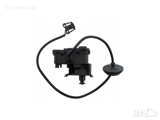 VW Beetle Cabriolet Моторче за заключване на резервоар , снимка 2 - Части - 50359934