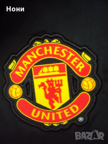 Юношески екип на Манчестър с две долнища на Найк, снимка 11 - Спортни дрехи, екипи - 32209547