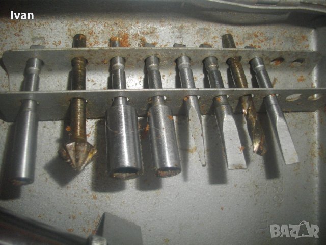 1982г-СССР/Руска Ръчна Реверсивна Отвертка с Накрайници-Комплект-Метална Кутия-Професионален-18Части, снимка 3 - Отвертки - 43326027