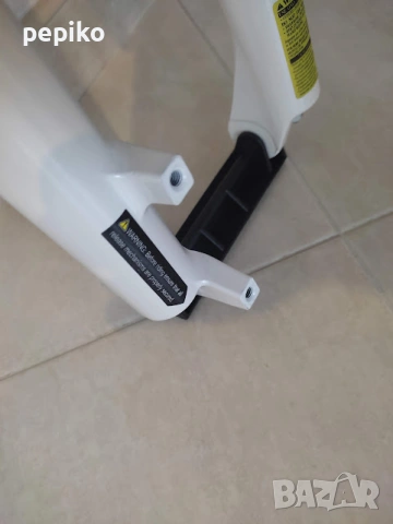 Продавам колелавнос от Германия НОВА алуминиева вилка SR SUNTOUR XCM FPB 402 SA 26 цола диск, снимка 6 - Части за велосипеди - 53292919