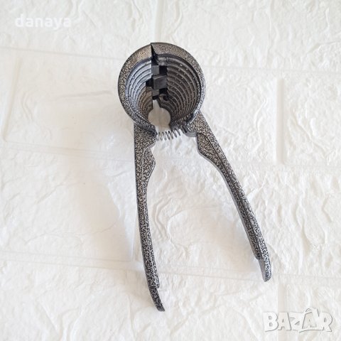 2623 Метална орехотрошачка, снимка 6 - Аксесоари за кухня - 35227682