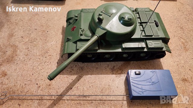 Много рядък руски радиоуправляем танк играчка., снимка 1 - Колекции - 36678868