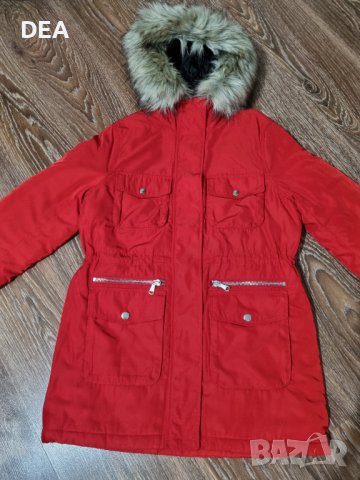 Червена ватирана парка с качулка М-80лв.НОВА, снимка 4 - Якета - 39493866
