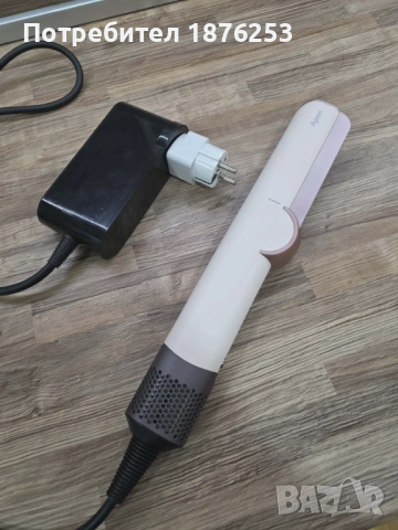 Dyson Airstrait HT01 , снимка 4 - Преси за коса - 53414260