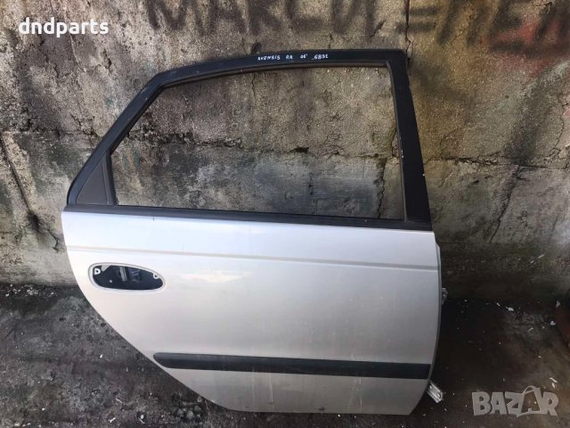 Задна дясна врата Toyota Avensis,2001г.