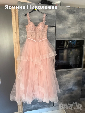 Продавам балната си рокля, снимка 4 - Рокли - 52926842