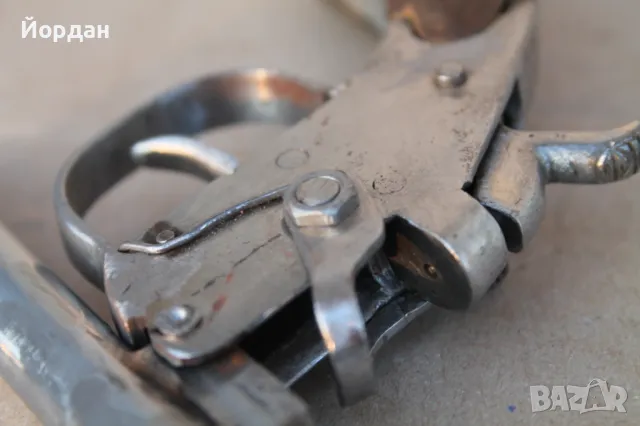 Стар пистолет в един екземпляр, снимка 15 - Антикварни и старинни предмети - 48720424