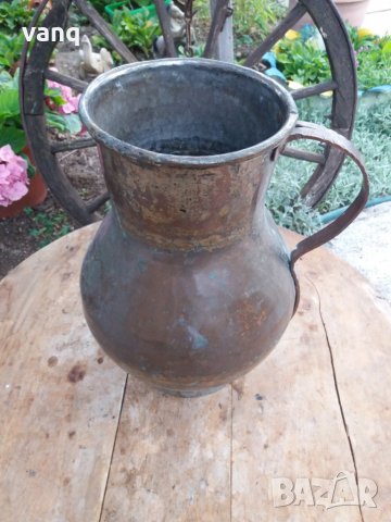 Медна кана -ваза ръчна израбатка, снимка 1 - Колекции - 33412688