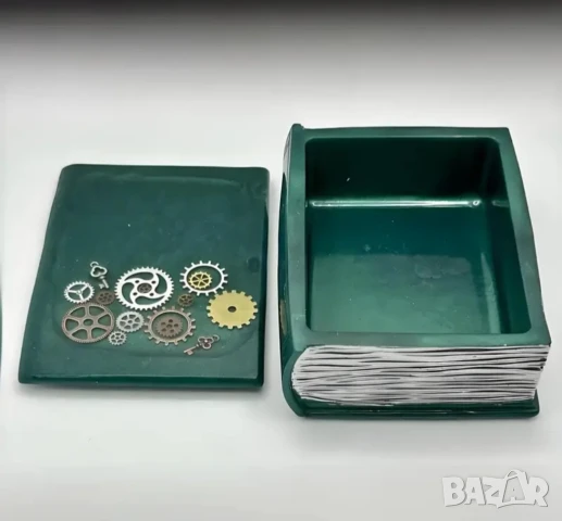 Молд книга кутия две части 