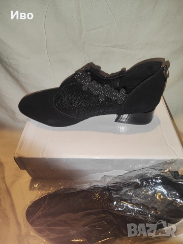 3бр. Женски обувки (двата черни чифта са 40 размер,белите- корни са 39 размер), снимка 7 - Други - 52708226