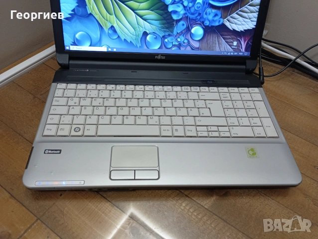 Лаптоп Fujitsu LifeBook A Seris / 15,6", снимка 2 - Лаптопи за дома - 53060856