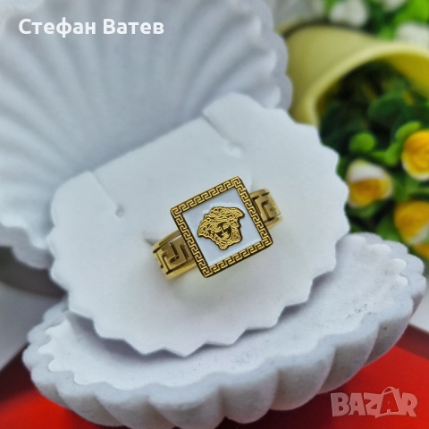Пръстен “Medusa Square Gold”