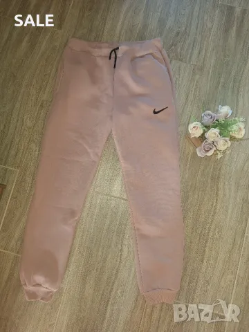 Nike Ватирано Долнище, снимка 3 - Спортни дрехи, екипи - 48267289