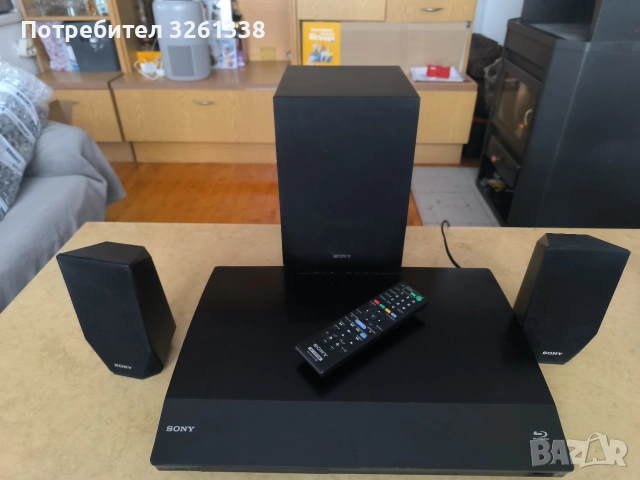 Продавам домашно кино Сони с дистанционно и колони 