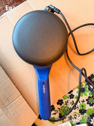 Уред за палачинки Girmi, произведен в Италия