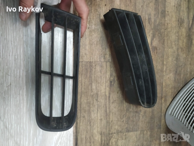 Решетка броня , дясна за Saab 9-3 (-2003) , saab 4564878, снимка 2 - Части - 52940084