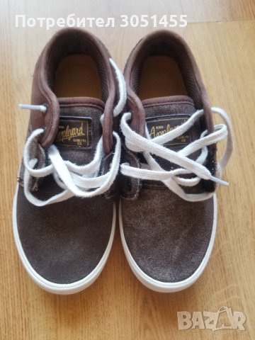 Детски спортни обувки GLOBE, 33.5 номер