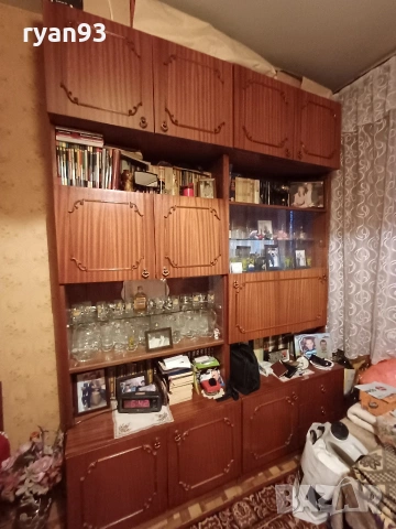 Два броя секции