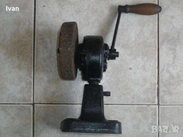 Масивен Ръчен Шмиргел-4,5кг-24см-ф125мм-Чугунена Основа-Старо Качество-Отличен, снимка 12 - Други инструменти - 40228777