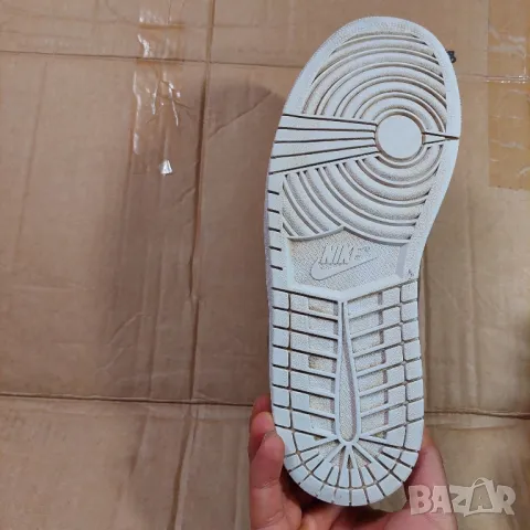 Air Jordan 1 Centre Court 'Oil Green' DJ2756-300, снимка 9 - Маратонки - 50213140