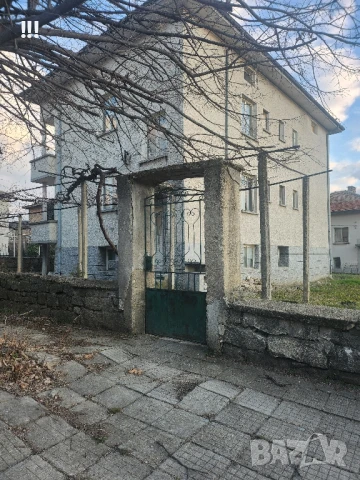 Голяма къща + 900 кв.м дворно място в град Хисар от собственик, снимка 5 - Къщи - 50842479