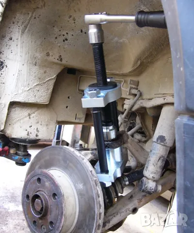 Нов VW ФОЛКСВАГЕН Транспортер Т4 ШАРНИРИ на Горни Предни Носачи Авточасти Ябълковидни Болтове БАРТЕР, снимка 5 - Части - 49565077