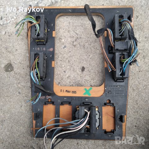 Централен панел,стъкла,огледала Mercedes W202, снимка 3 - Части - 43732053