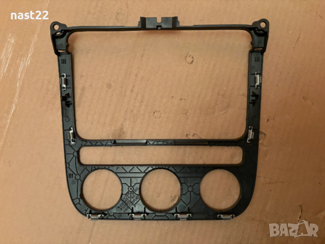 Централна конзола Фолксваген Голф 5/ VW Golf 5, снимка 3 - Части - 53139012