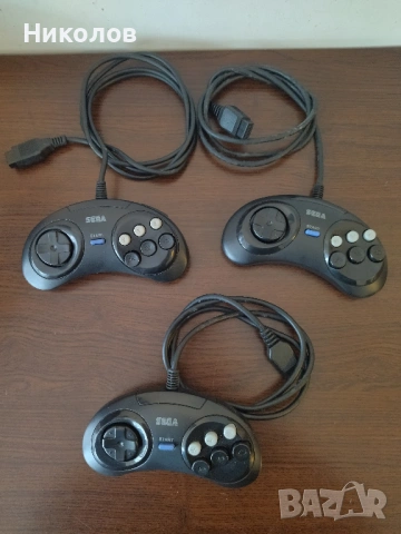 Продавам лот джойстици за SEGA