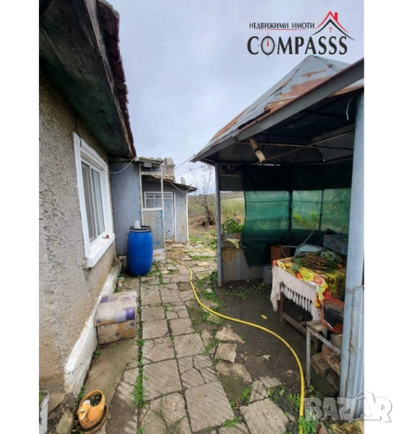 Къща с двор, с. Преселенци, Общ. Ген. Тошево - 25500евро!, снимка 9 - Къщи - 53533432