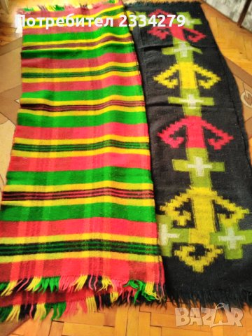 Завивки за легла и земя,ръчно изтъкани от вълна.