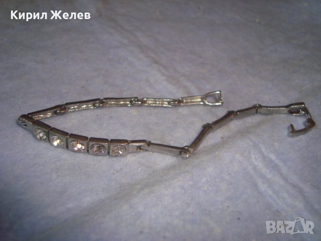 КРАСИВА ФИНА ФЕШЪН АРТ ПОСРЕБРЕНА ГРИВНА с ЮВЕЛИРНО ФАСЕТИРАНИ ЦИРКОНИ 15365, снимка 5 - Гривни - 37072470